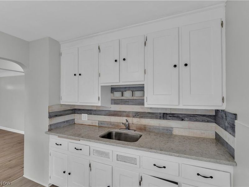 4461 W 137th Street, Cleveland, OH 44135 Photo 8