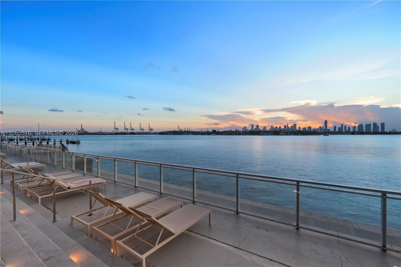 1100 West Ave, Unit 1020, Miami Beach, FL 33139 Photo