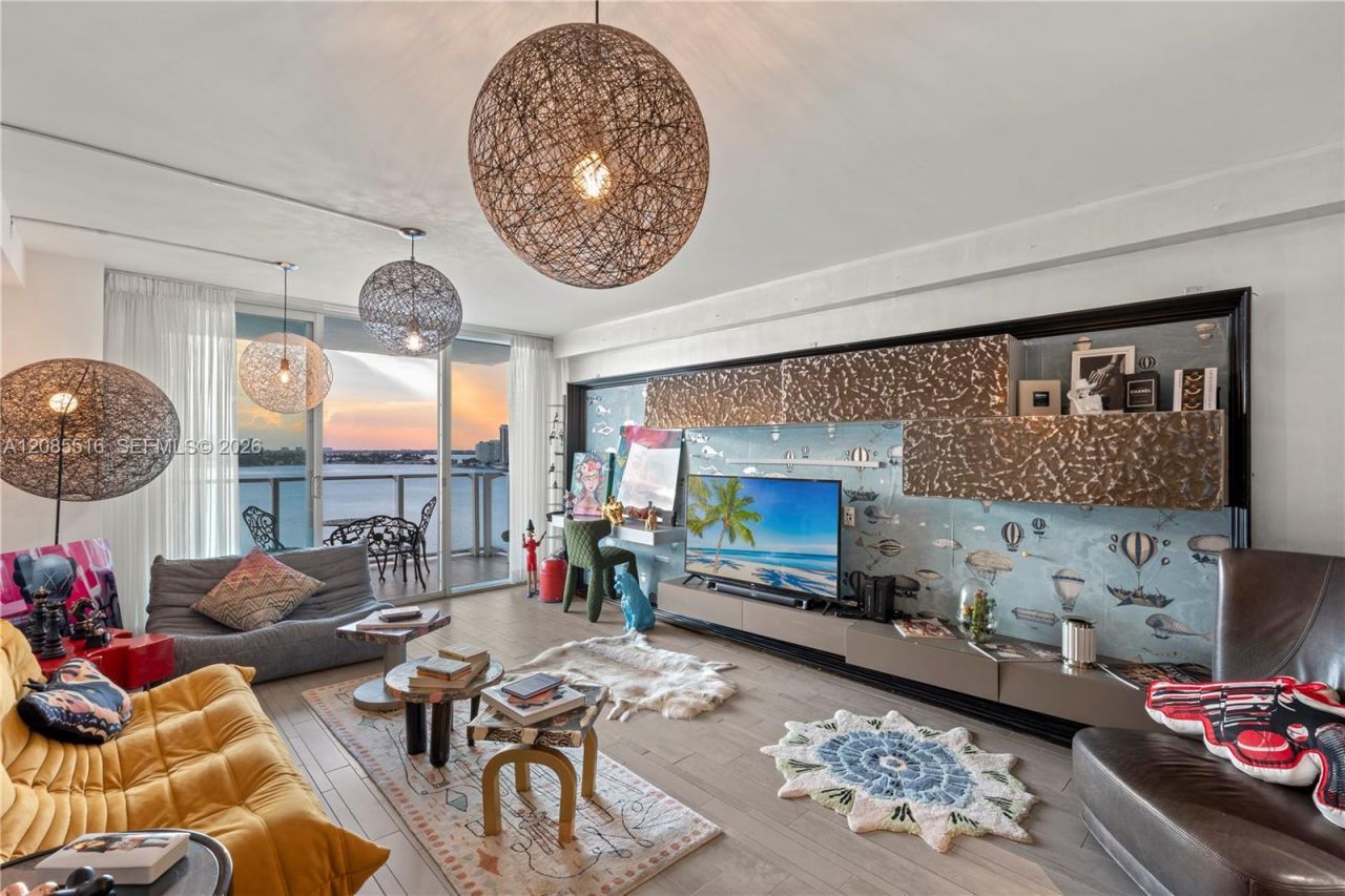 1100 West Ave, Unit 1020, Miami Beach, FL 33139 Photo