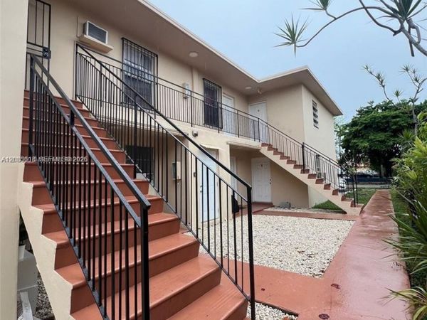 1619 NW 1st St, Unit 4, Miami, FL 33125