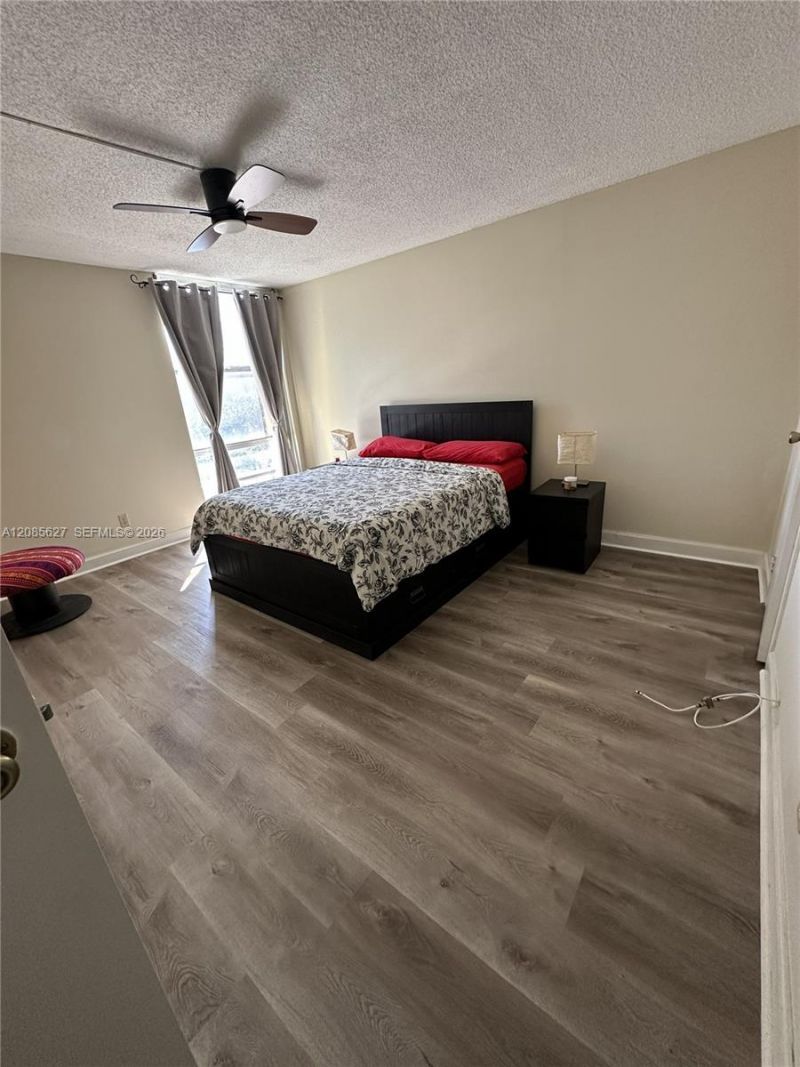 210 172nd St, Unit 426, Sunny Isles Beach, FL 33160 Photo