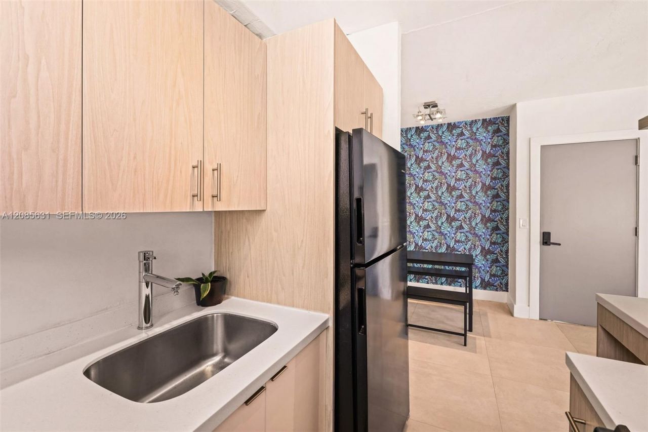 7340 Harding Ave, Unit 12, Miami Beach, FL 33141 Photo