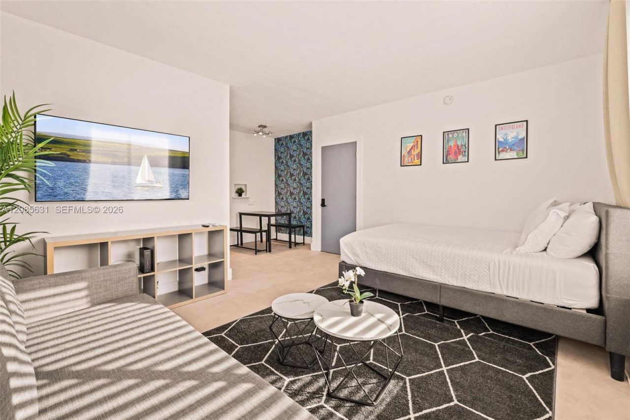 7340 Harding Ave, Unit 12, Miami Beach, FL 33141 Photo