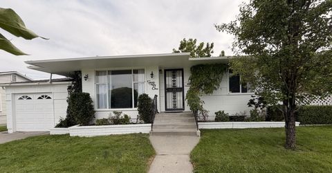 751 Balzar Circle, Reno, NV 89502 Photo