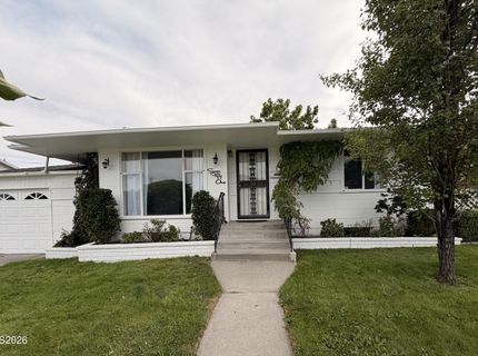 751 Balzar Circle, Reno, NV 89502 Photo