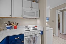 874 Colony Drive photo 4