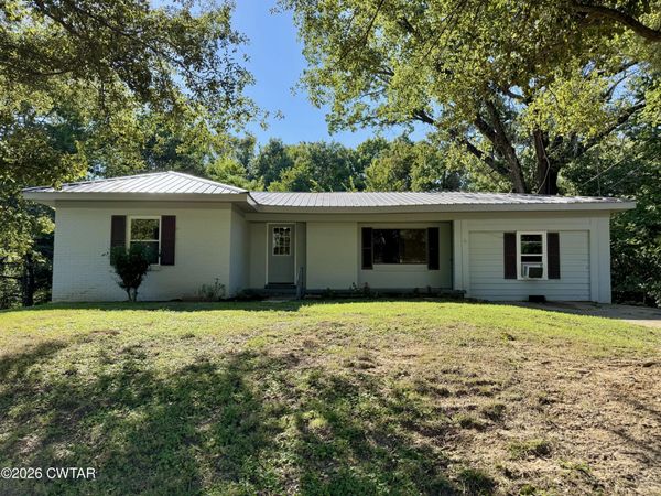353 Simpson Road , Dyersburg, TN 38024
