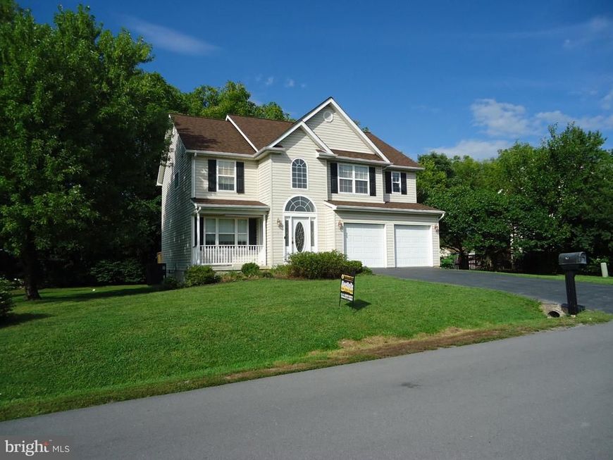 384 Teal Road N, Martinsburg, WV 25405 Main Photo