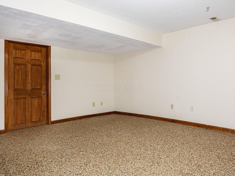 28065 Mckee Road, Frazeysburg, OH 43822 Photo 42