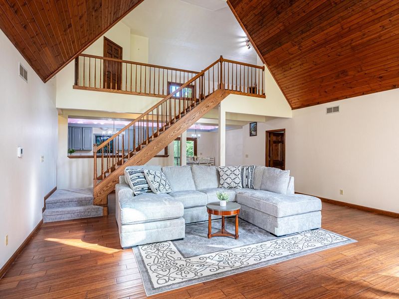 28065 Mckee Road, Frazeysburg, OH 43822 Photo 5