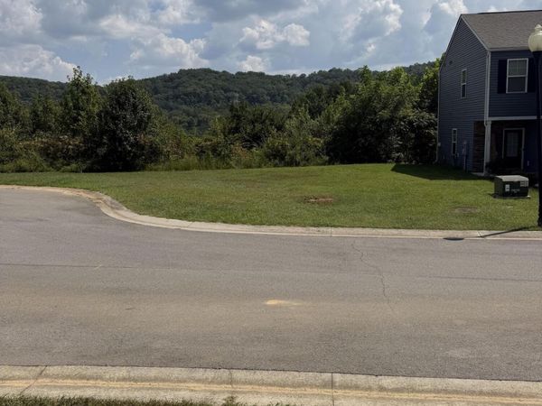166 Harbour Pointe Lane, Oak Ridge, TN 37830