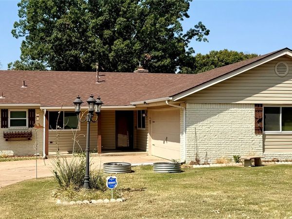 6002 S Lakewood Avenue, Tulsa, OK 74135