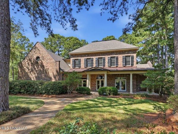 415 Pembrooke Drive, Madison, MS 39110