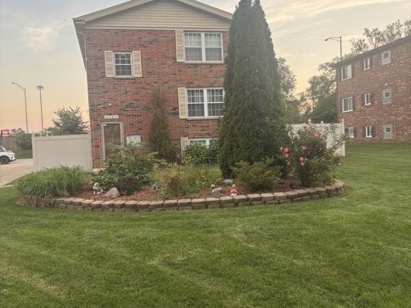 21W205 Tee Lane , Unit A, Itasca, IL 60143