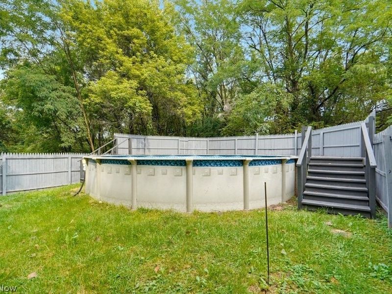 522 Massillon Road, Akron, OH 44306 Photo 3