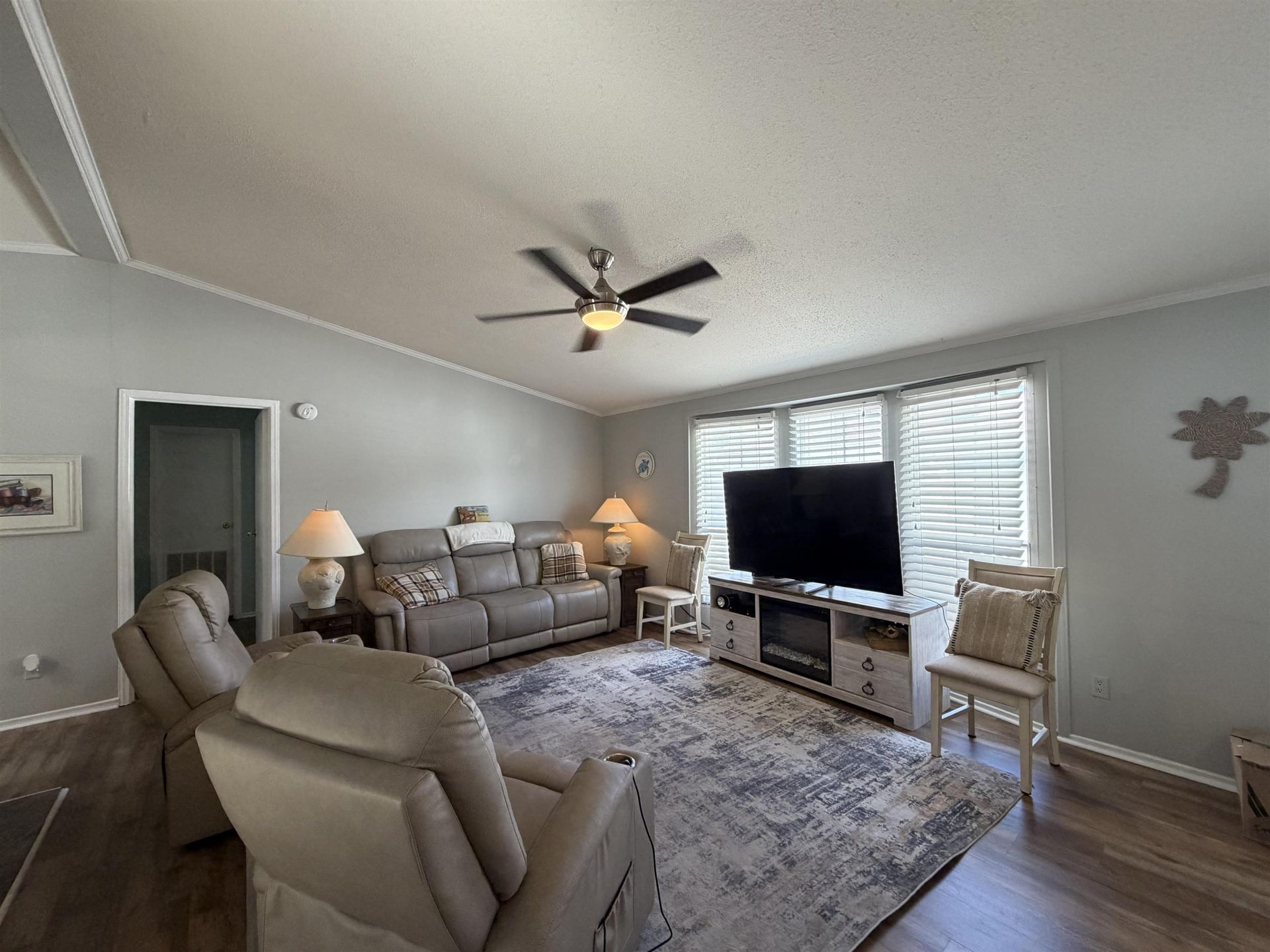 218 Dixon Rd. Photo 14