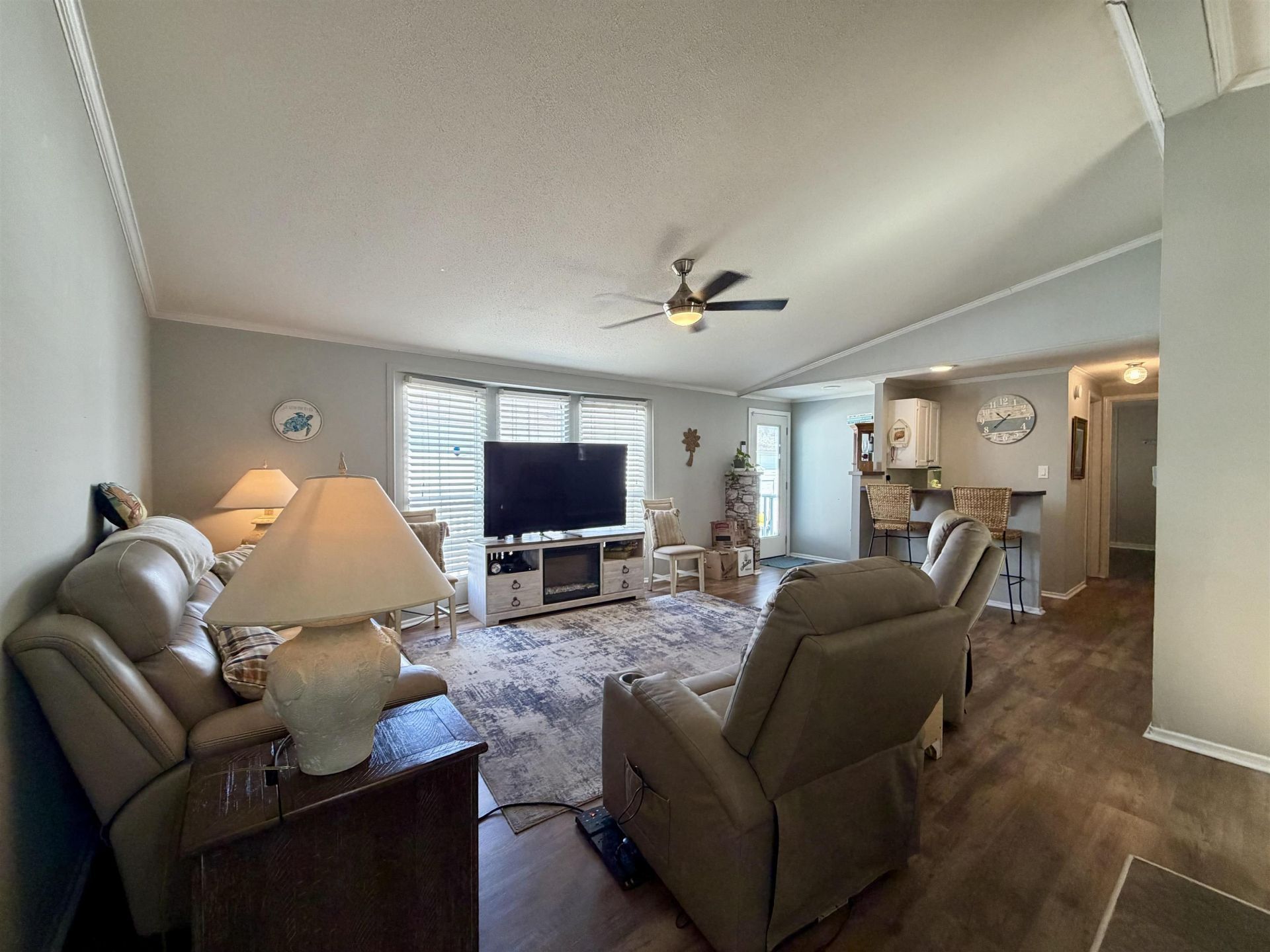 218 Dixon Rd. Photo 25