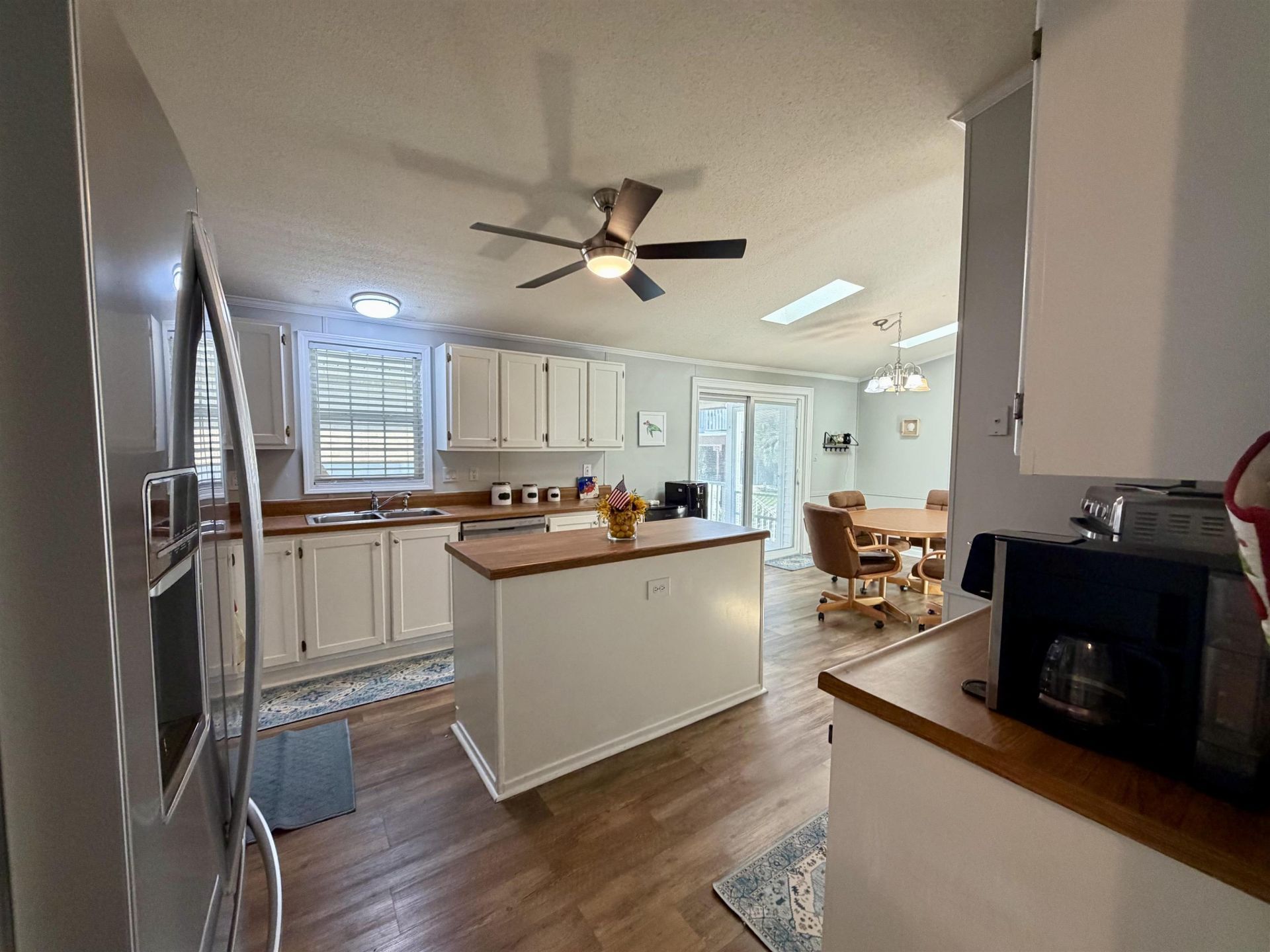 218 Dixon Rd. Photo 26