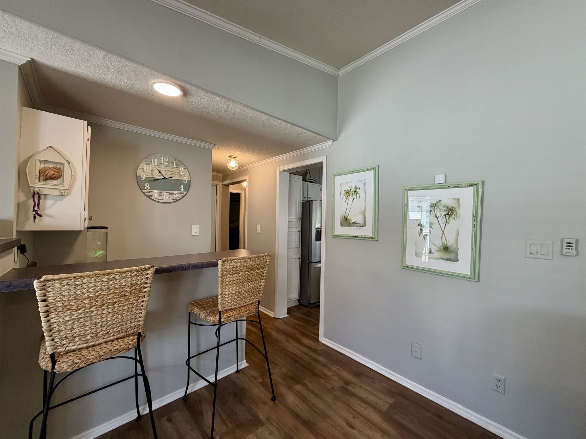 218 Dixon Rd. Photo 5