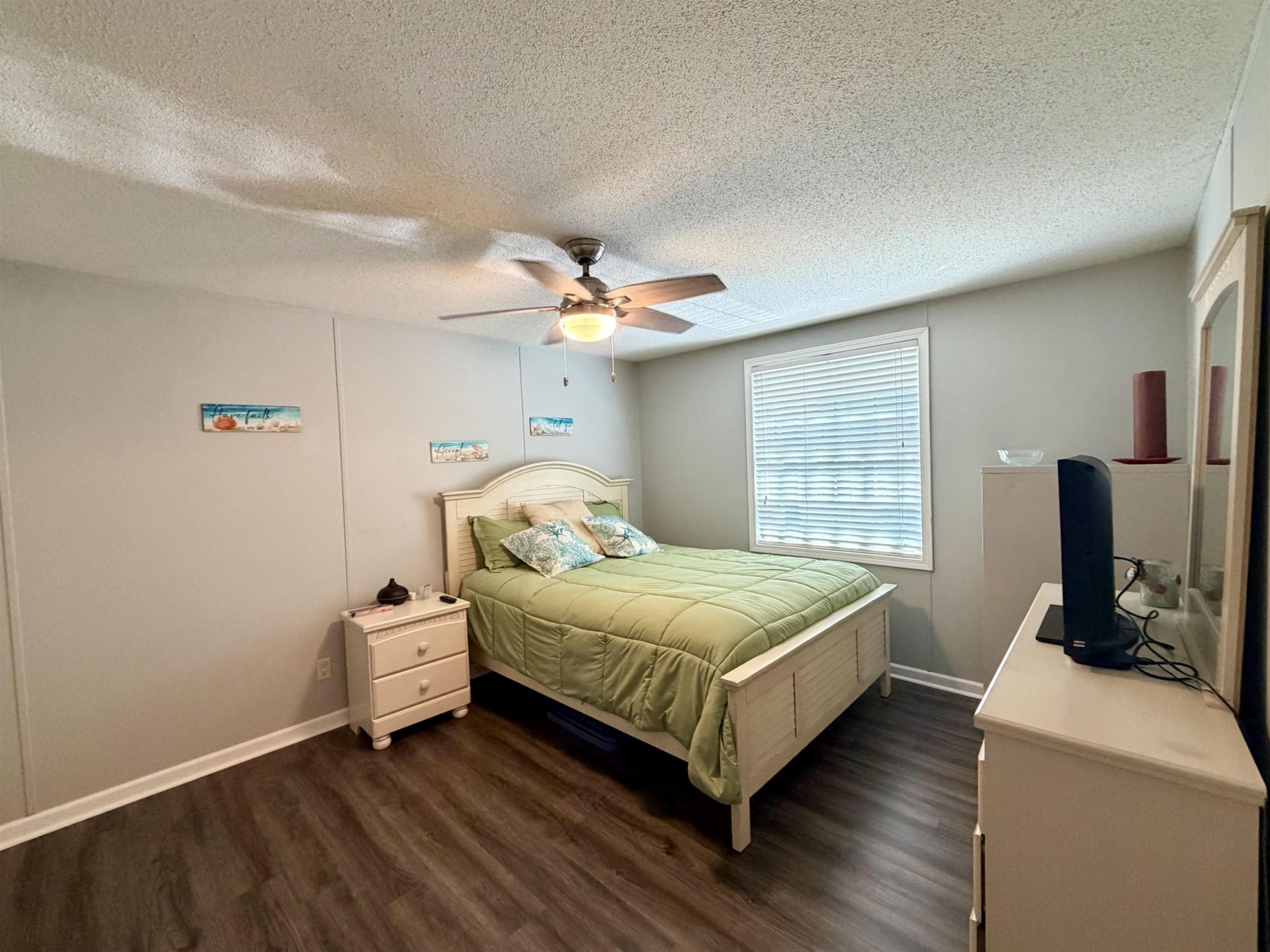 218 Dixon Rd. Photo 7