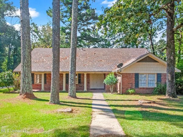 271 N Woodland Drive, Forest, MS 39074