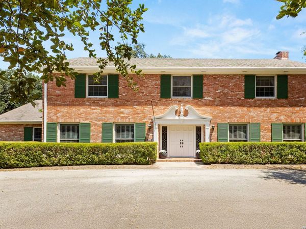107 CAS HILLS DR, Castle Hills, TX 78213