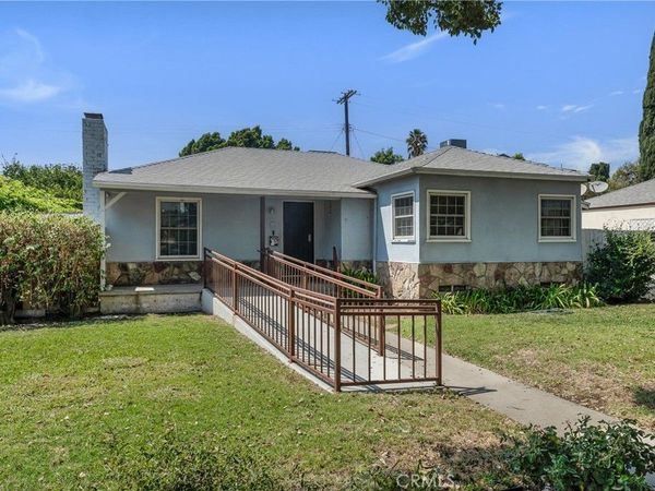 8101 Lemona, Los Angeles, CA 91402