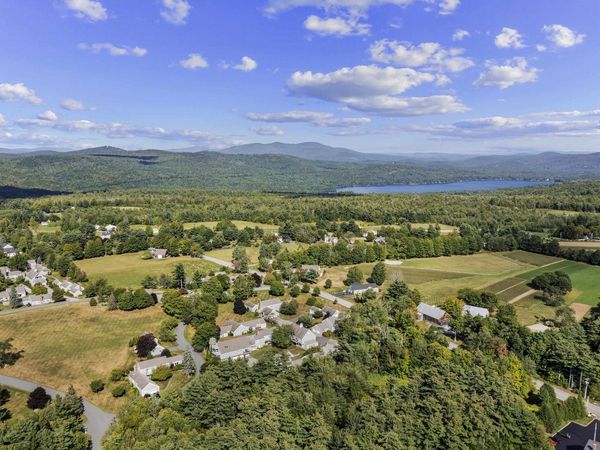 13 Hilltop Place, New London, NH 03257