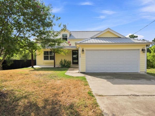 113 Lei CT , Bastrop, TX 78602