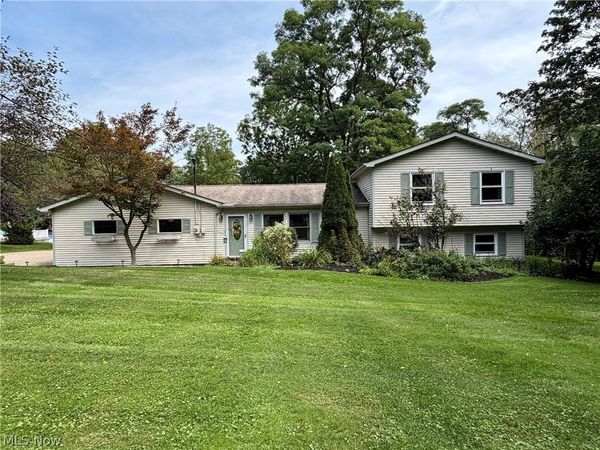 11985 Auburn Road, Chardon, OH 44024