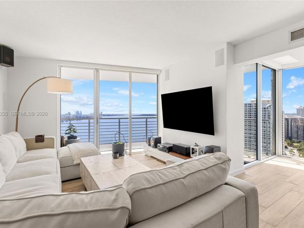 325 S Biscayne Blvd , Unit 2723, Miami, FL 33131