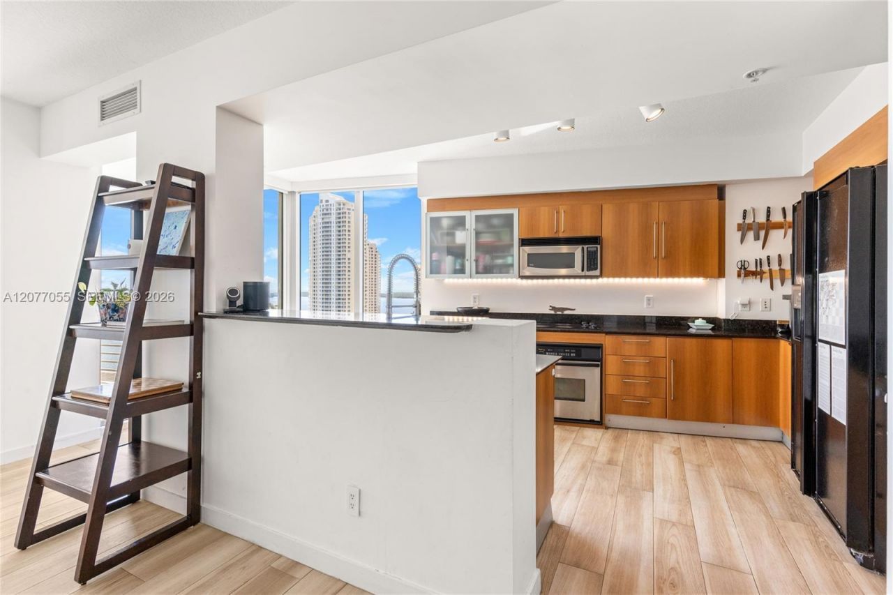 325 S Biscayne Blvd, Unit 2723, Miami, FL 33131 Photo