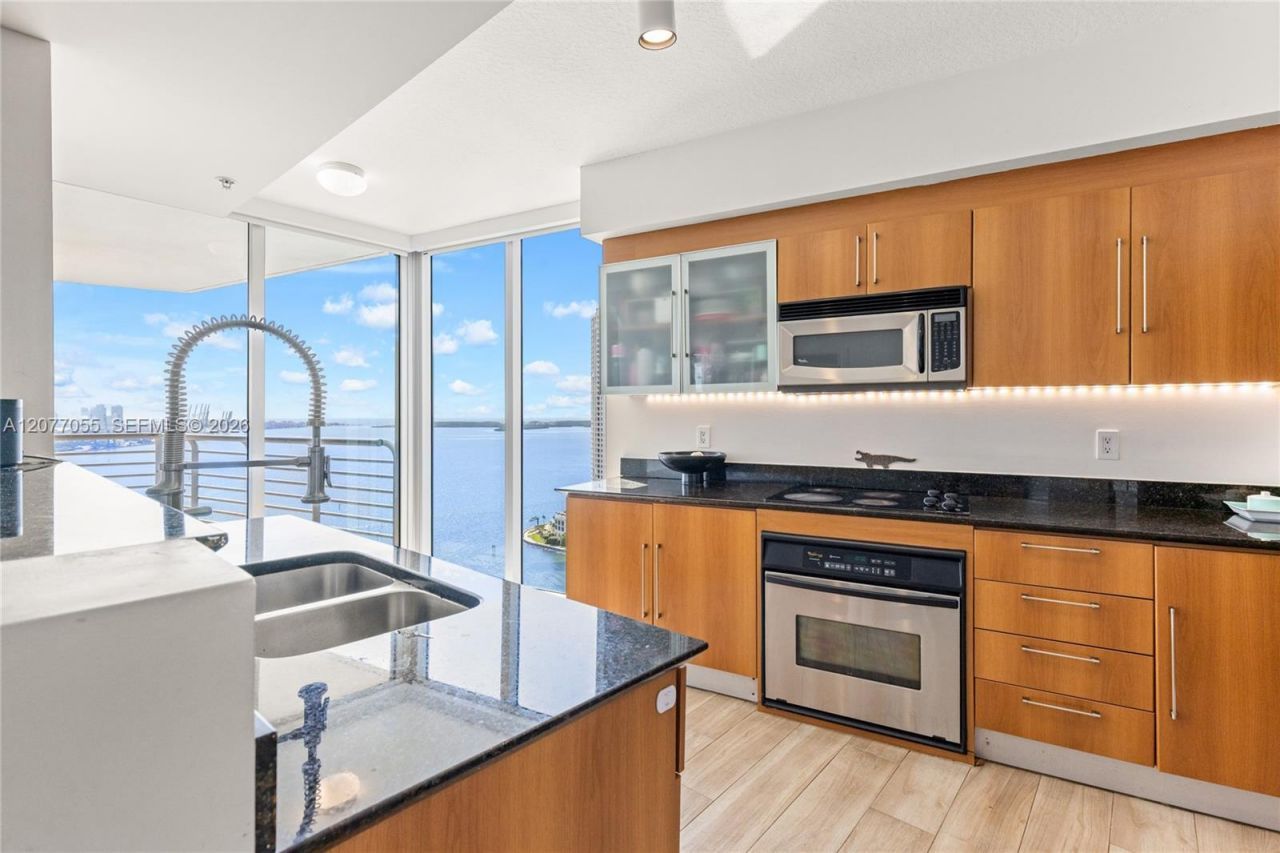 325 S Biscayne Blvd, Unit 2723, Miami, FL 33131 Photo