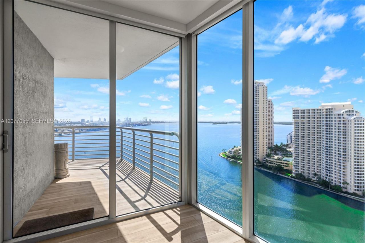 325 S Biscayne Blvd, Unit 2723, Miami, FL 33131 Photo