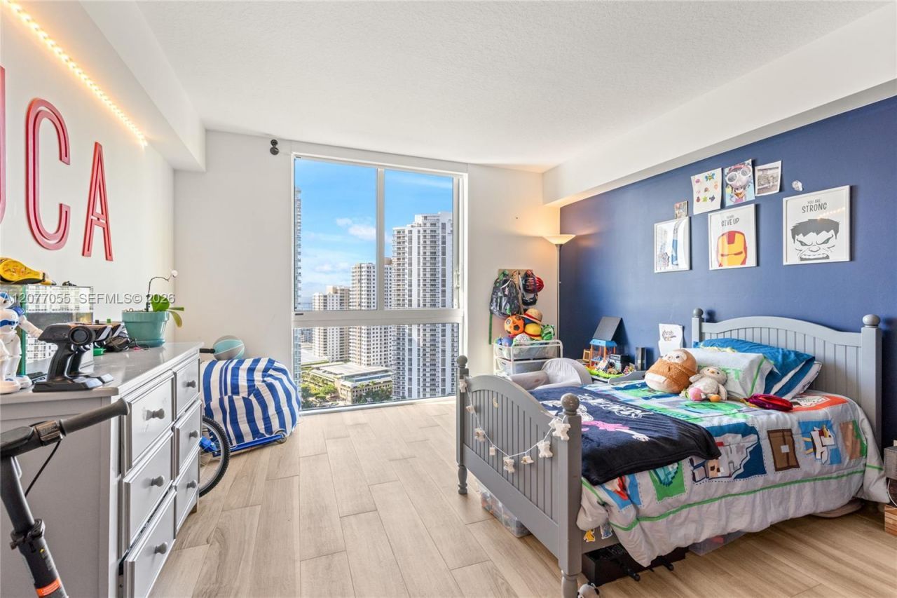 325 S Biscayne Blvd, Unit 2723, Miami, FL 33131 Photo