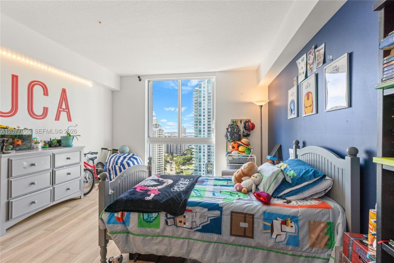325 S Biscayne Blvd, Unit 2723, Miami, FL 33131 Photo
