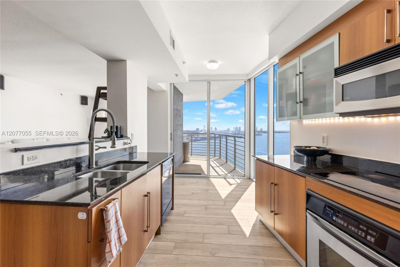 325 S Biscayne Blvd, Unit 2723, Miami, FL 33131 Photo