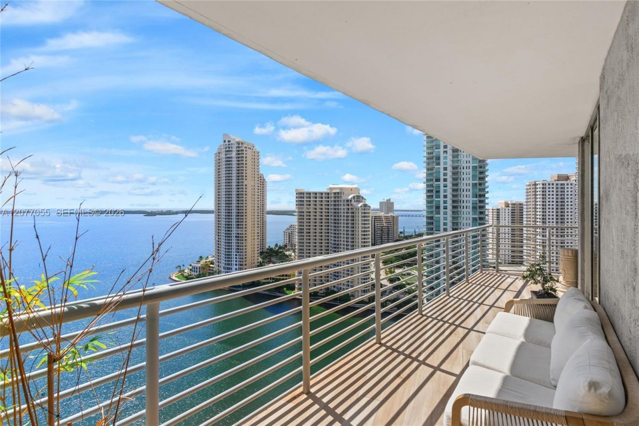 325 S Biscayne Blvd, Unit 2723, Miami, FL 33131 Photo