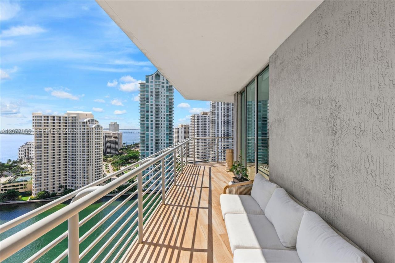 325 S Biscayne Blvd, Unit 2723, Miami, FL 33131 Photo