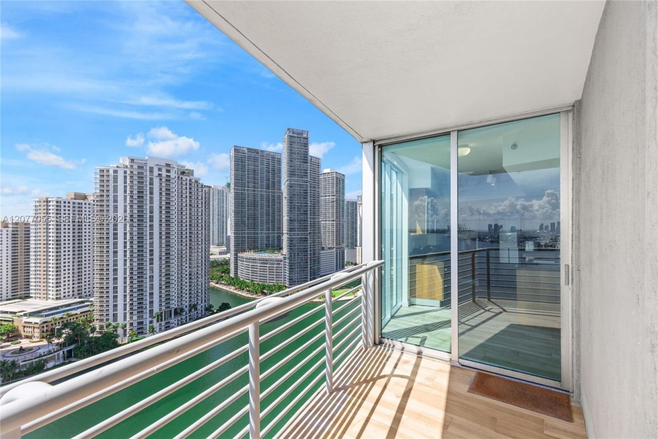 325 S Biscayne Blvd, Unit 2723, Miami, FL 33131 Photo
