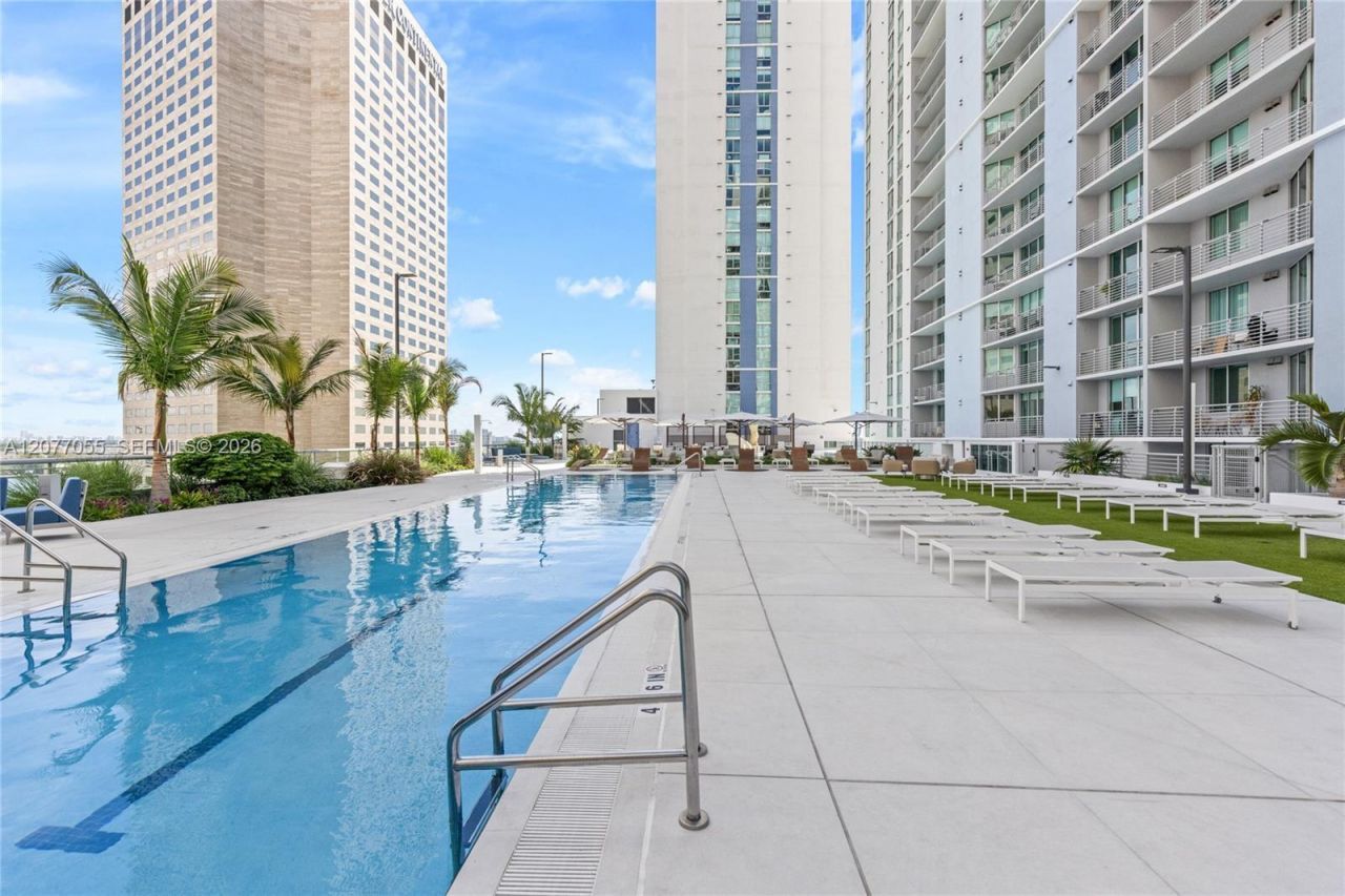 325 S Biscayne Blvd, Unit 2723, Miami, FL 33131 Photo