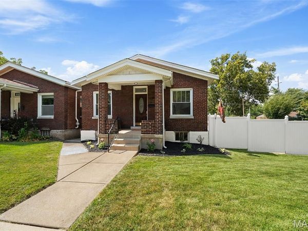 1137 Childress Avenue , St Louis, MO 63139