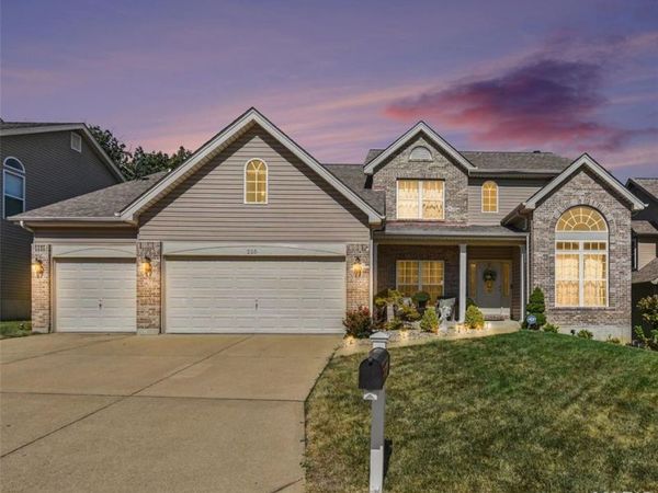 225 Romaine Spring View , Unincorporated, MO 63026