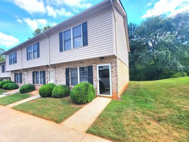 2004 Wards Ferry Road, Lynchburg, VA 24502