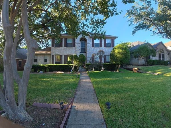 813 Courson Drive, DeSoto, TX 75115