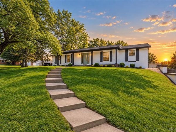 30 Lynn Rae Circle, Washington TWP, OH 45458