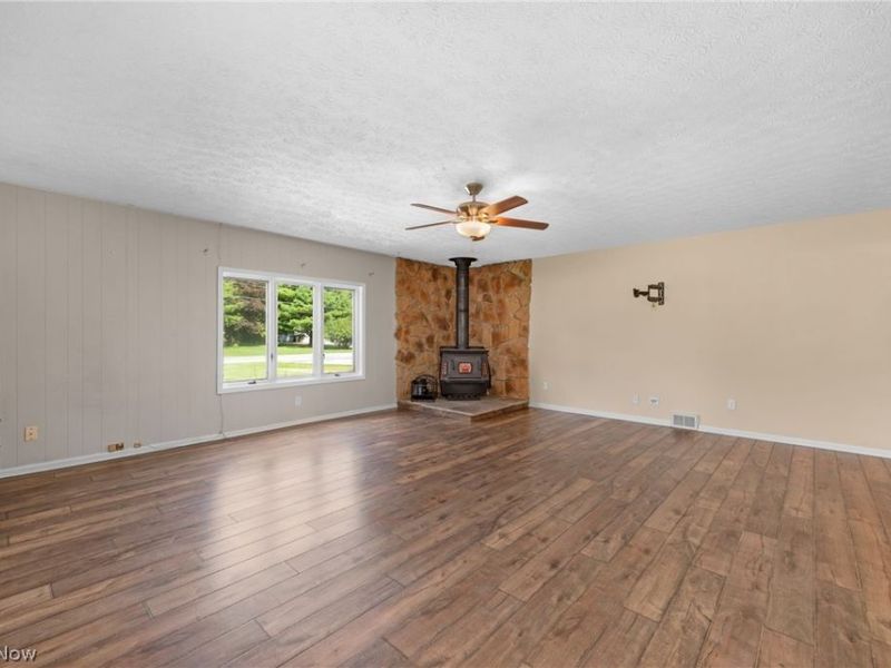 181 Brentview Drive, Grafton, OH 44044 Photo 14