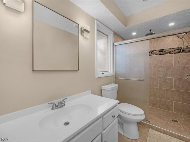 181 Brentview Drive, Grafton, OH 44044 Photo 19