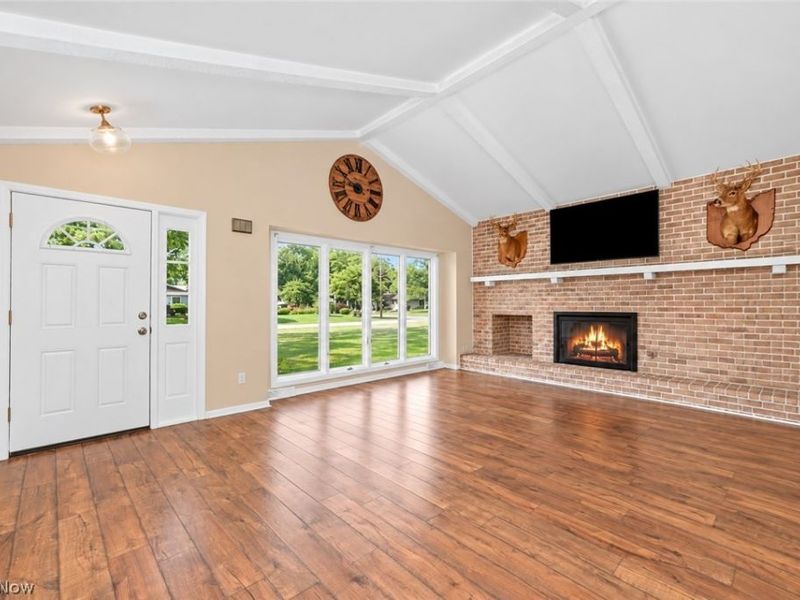 181 Brentview Drive, Grafton, OH 44044 Photo 3