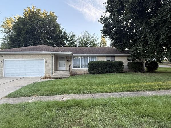 3303 Greenwood Avenue, Rockford, IL 61107
